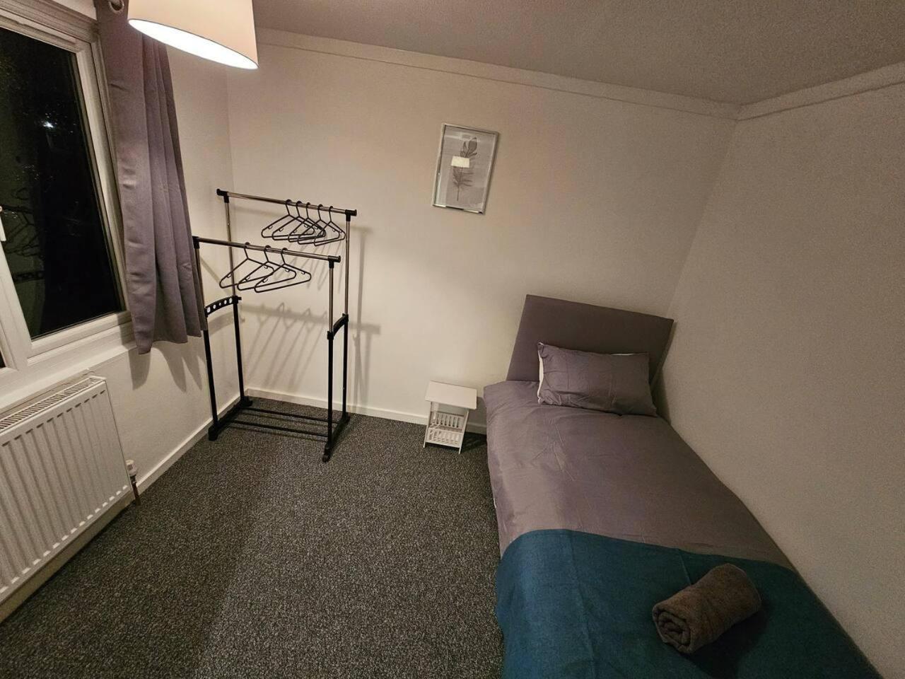 Immaculate 3bedroom House In * Birmingham