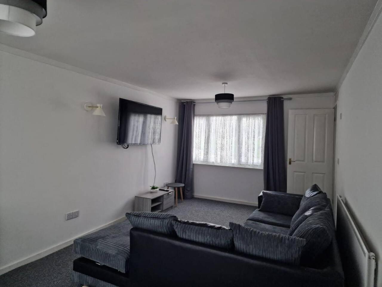 Holiday home Immaculate 3bedroom House In Birmingham