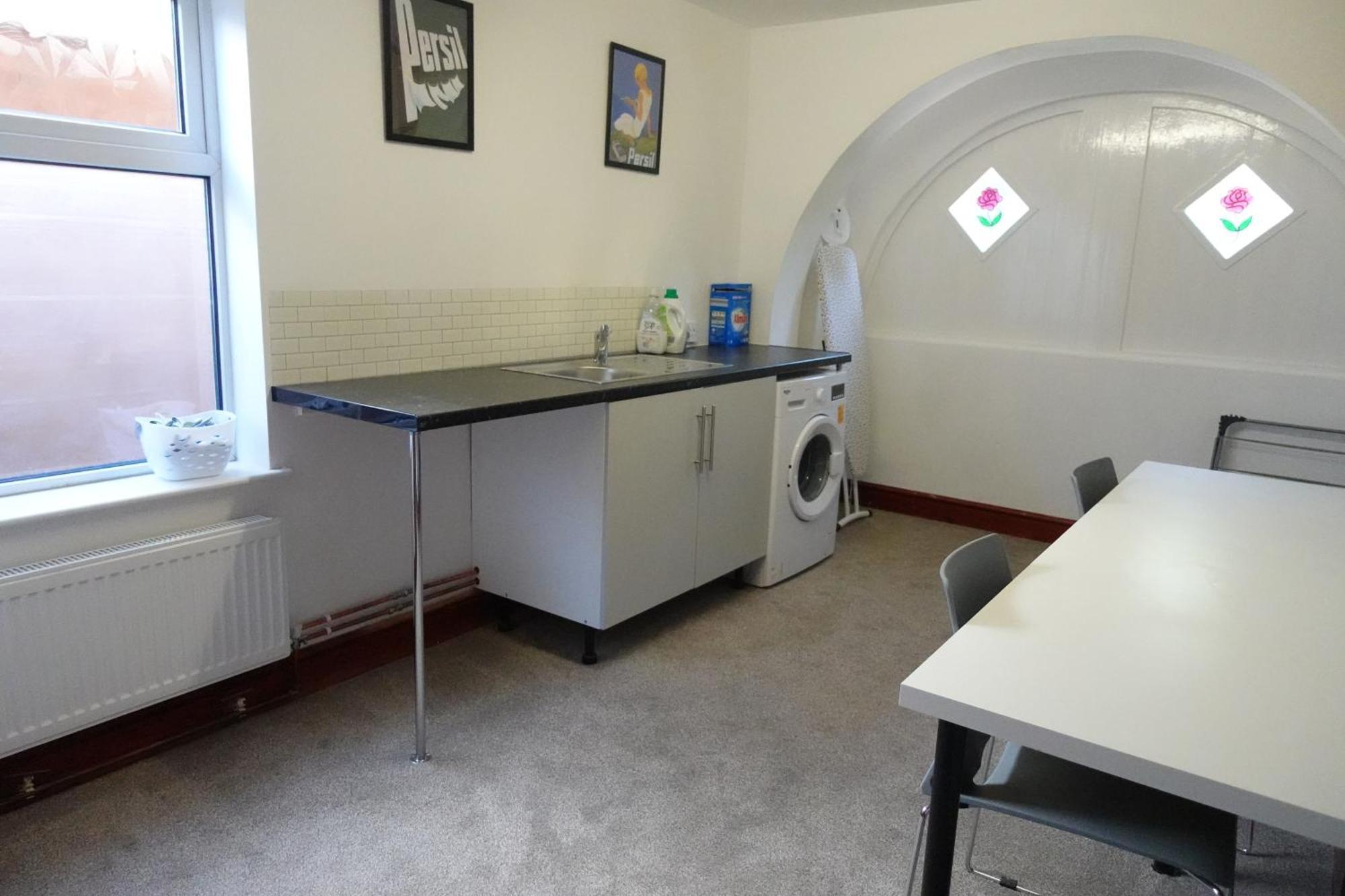 Huge 9 Bed Sleeps 17, Near Nec, Centre, Hs2 * Birmingham