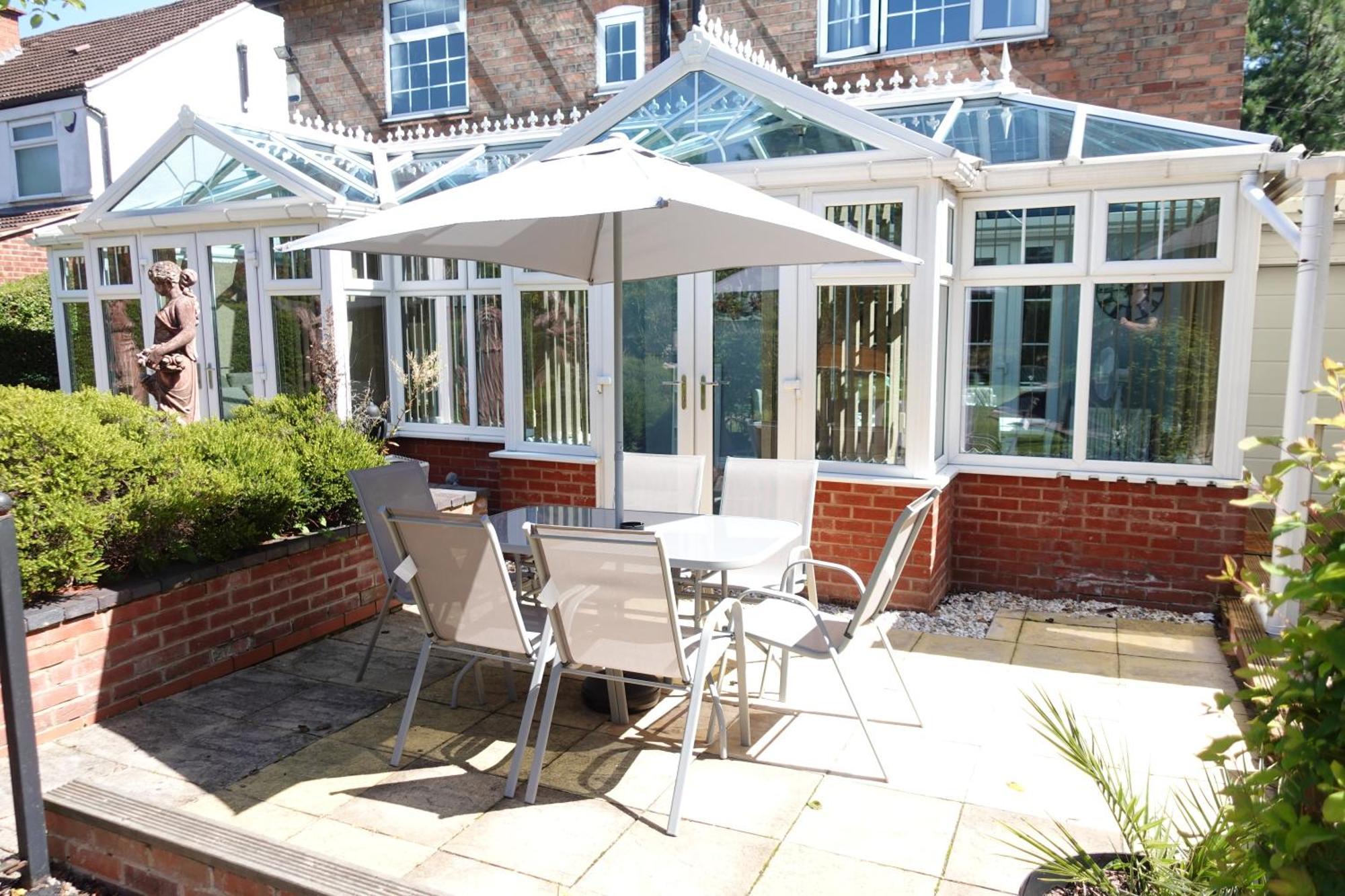 Huge 9 Bed Sleeps 17, Near Nec, Centre, Hs2 Birmingham