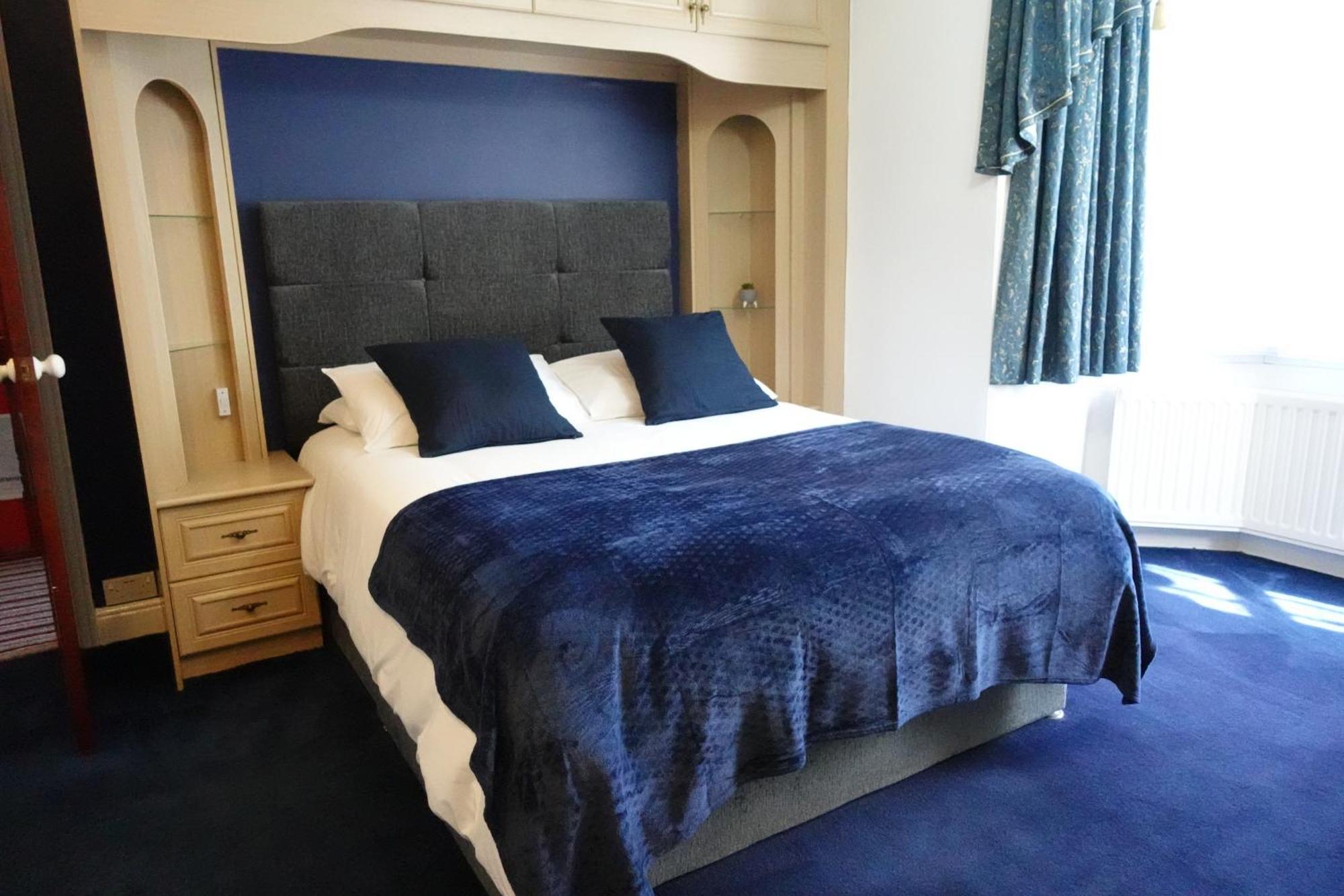 Holiday home Huge 9 Bed Sleeps 17, Near Nec, Centre, Hs2 Birmingham
