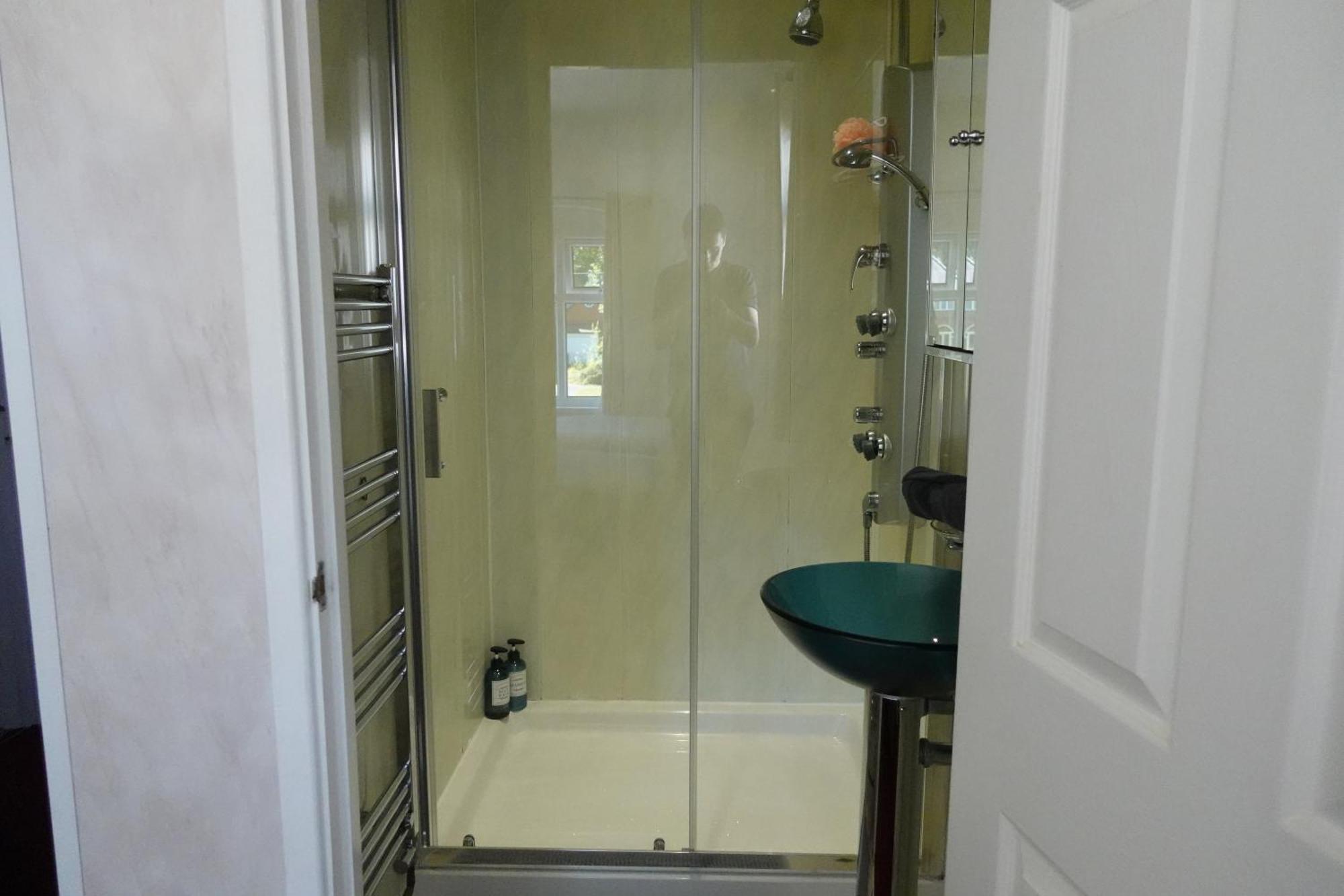 Holiday home Huge 9 Bed Sleeps 17, Near Nec, Centre, Hs2