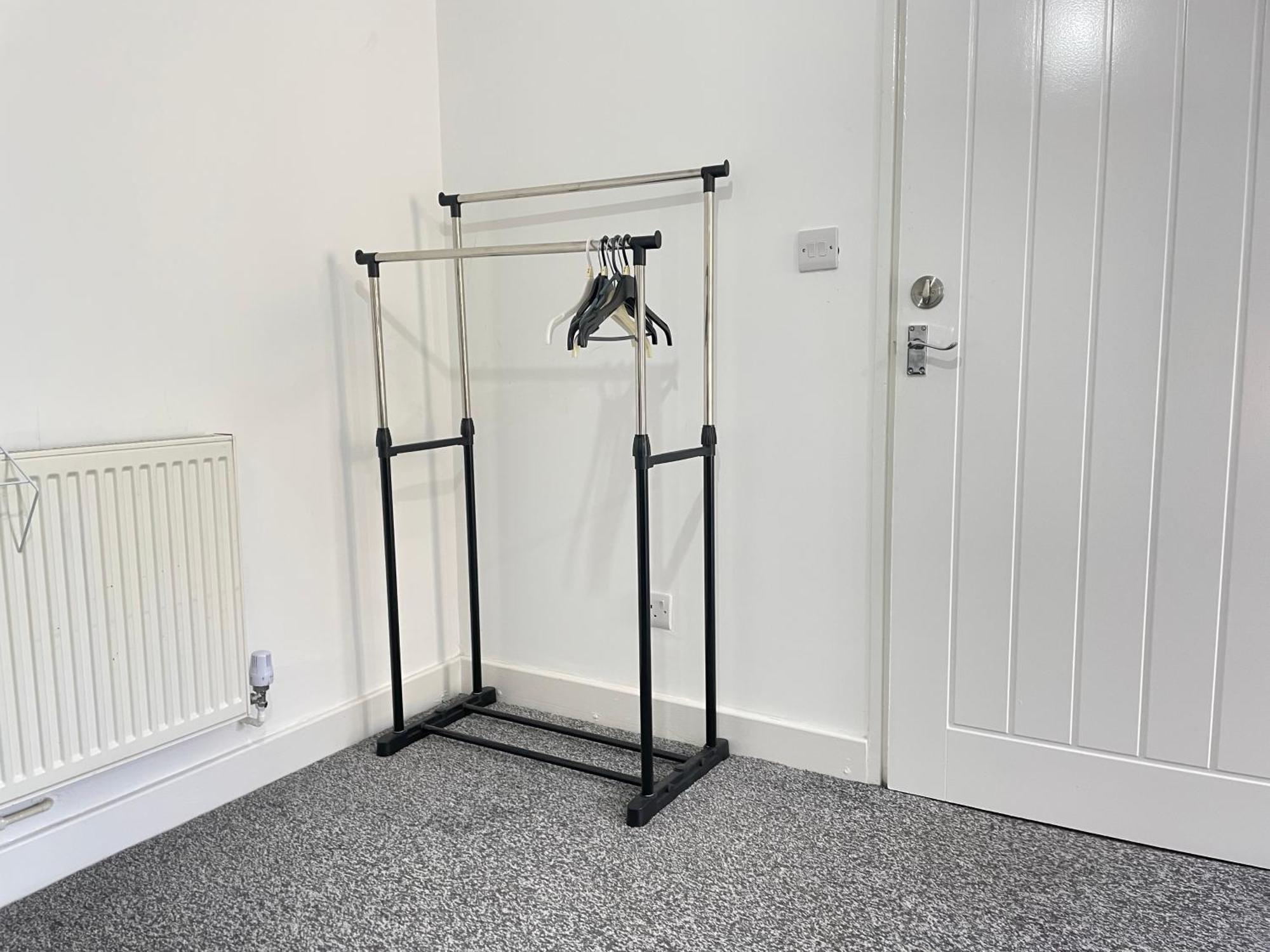 Guest house 4 Bedroom 2 Bathroom Shared House - Near Bhx And Nec Birmingham