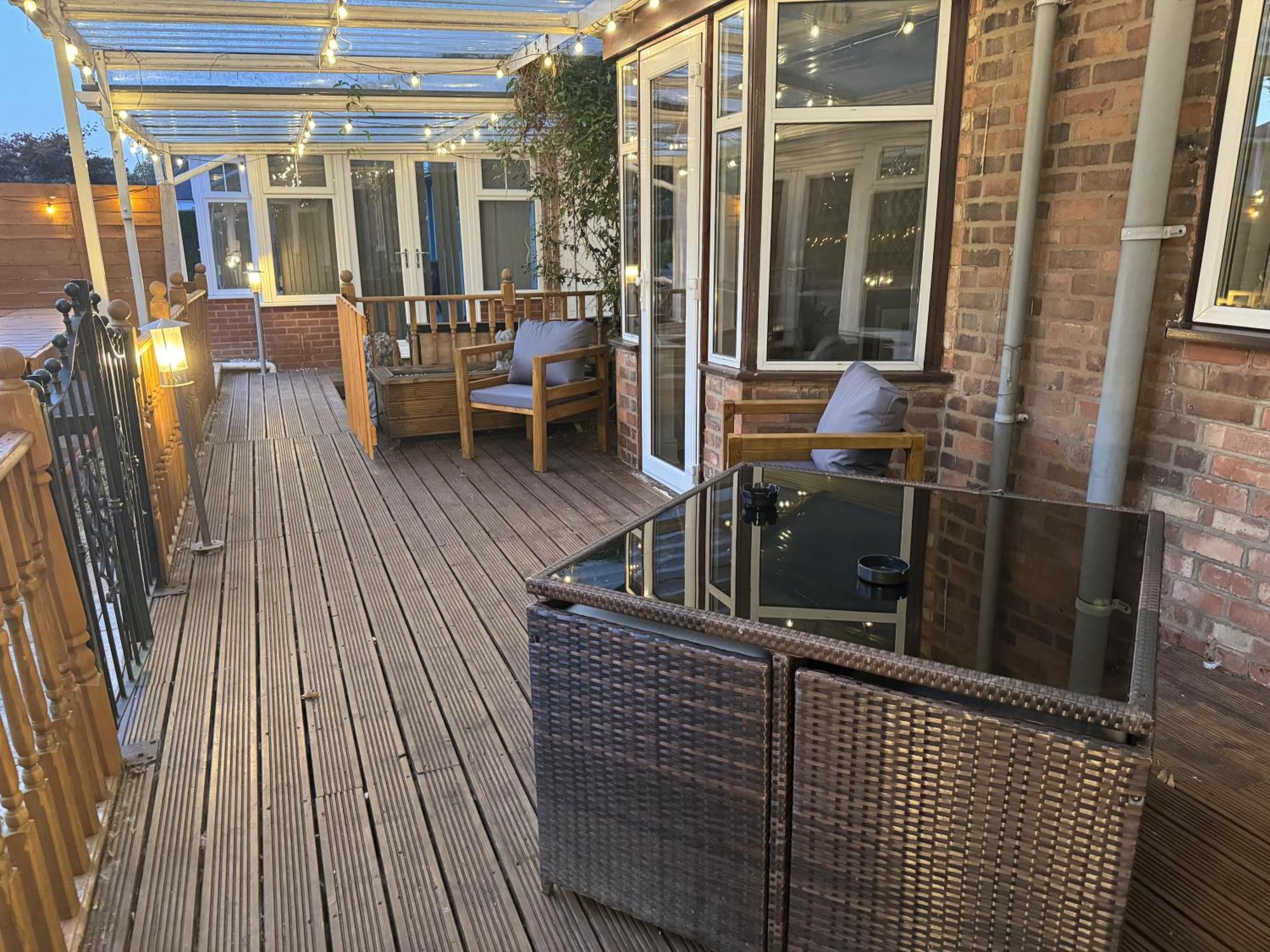 Huge 9 Bed Sleeps 17, Near Nec, Centre, Hs2 Birmingham