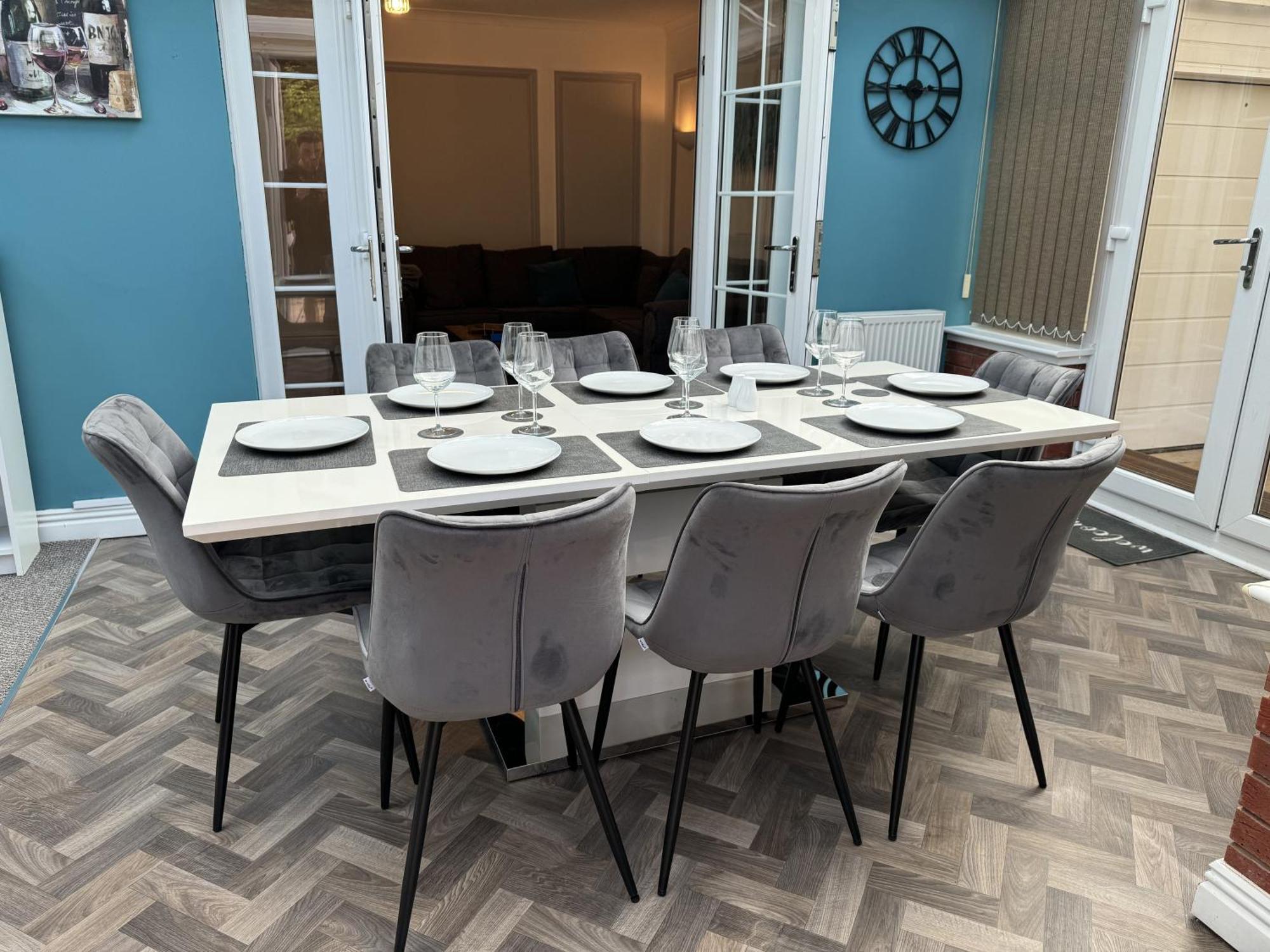 Huge 9 Bed Sleeps 17, Near Nec, Centre, Hs2 Holiday home Birmingham