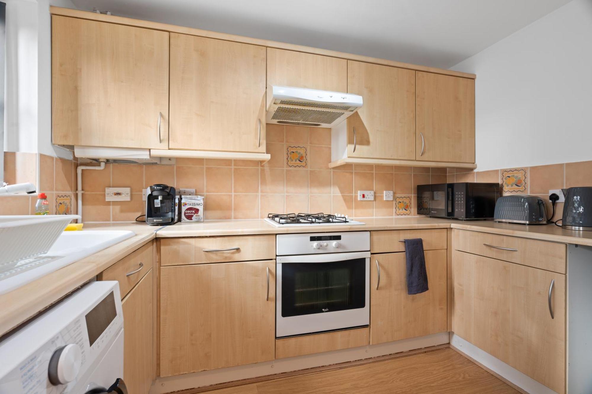 Holiday home Modern Luxury Two Bedroom House - Long Available *
