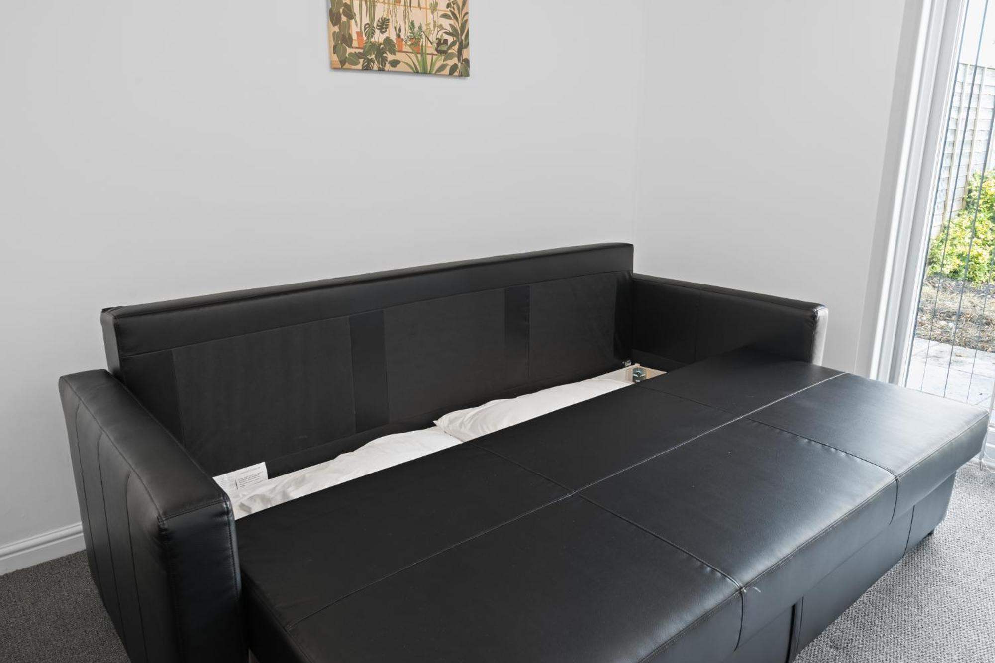Modern Luxury Two Bedroom House - Long Available *