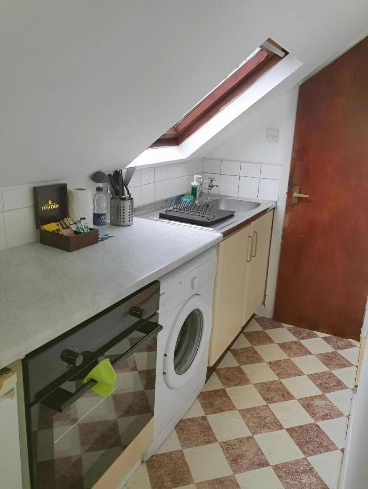 Tudors Esuites Budget Birmingham