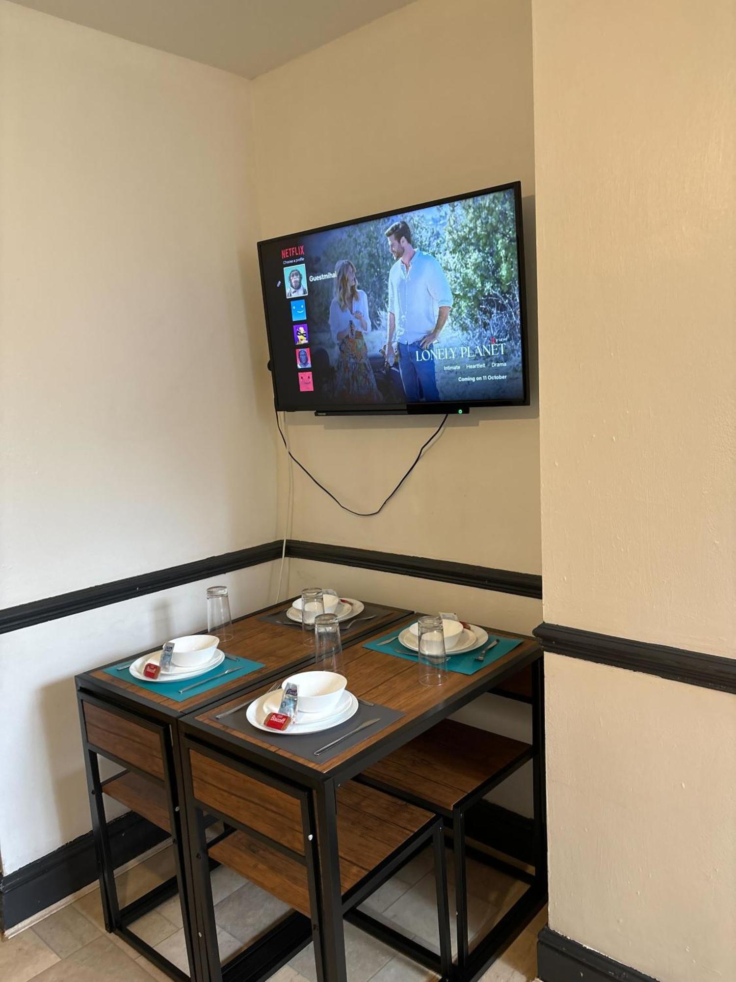 Tudors Esuites Budget Apartment