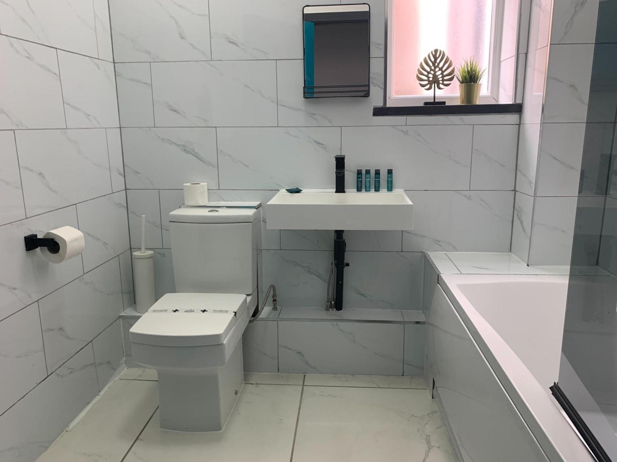 Tudors Esuites Two Bedroom