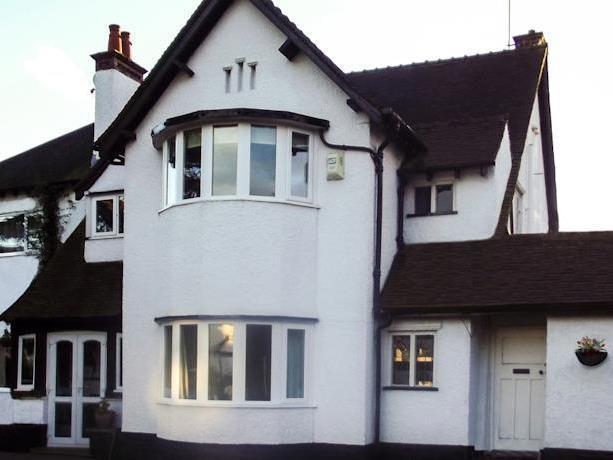 Broad Oaks 3* Solihull