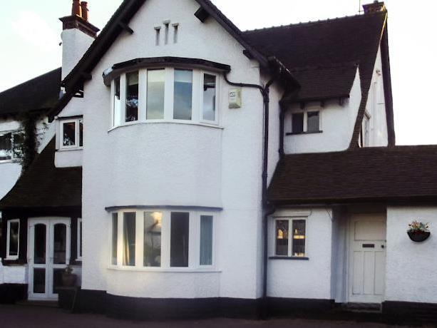 Broad Oaks Bed & Breakfast Solihull