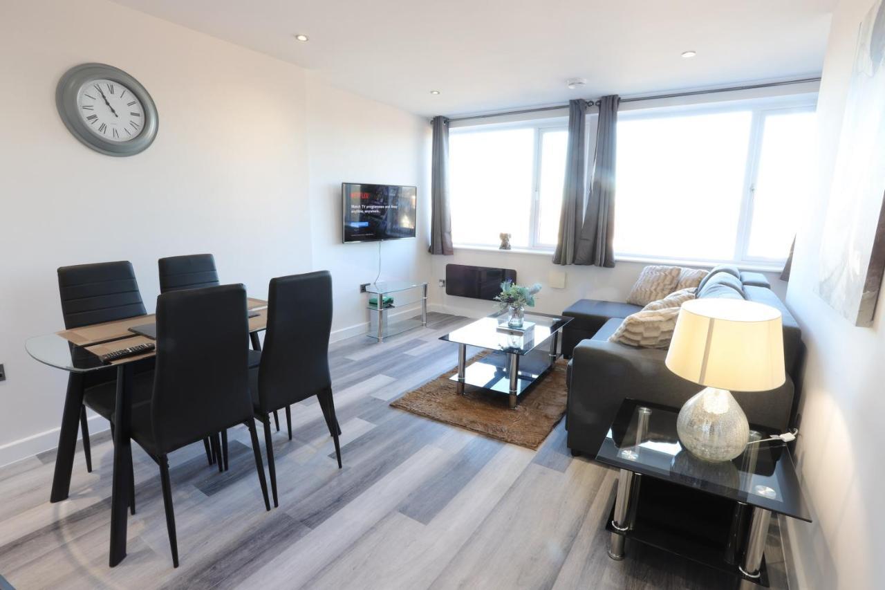 Necairport Interchange Shortstay Homebase Apartment *
