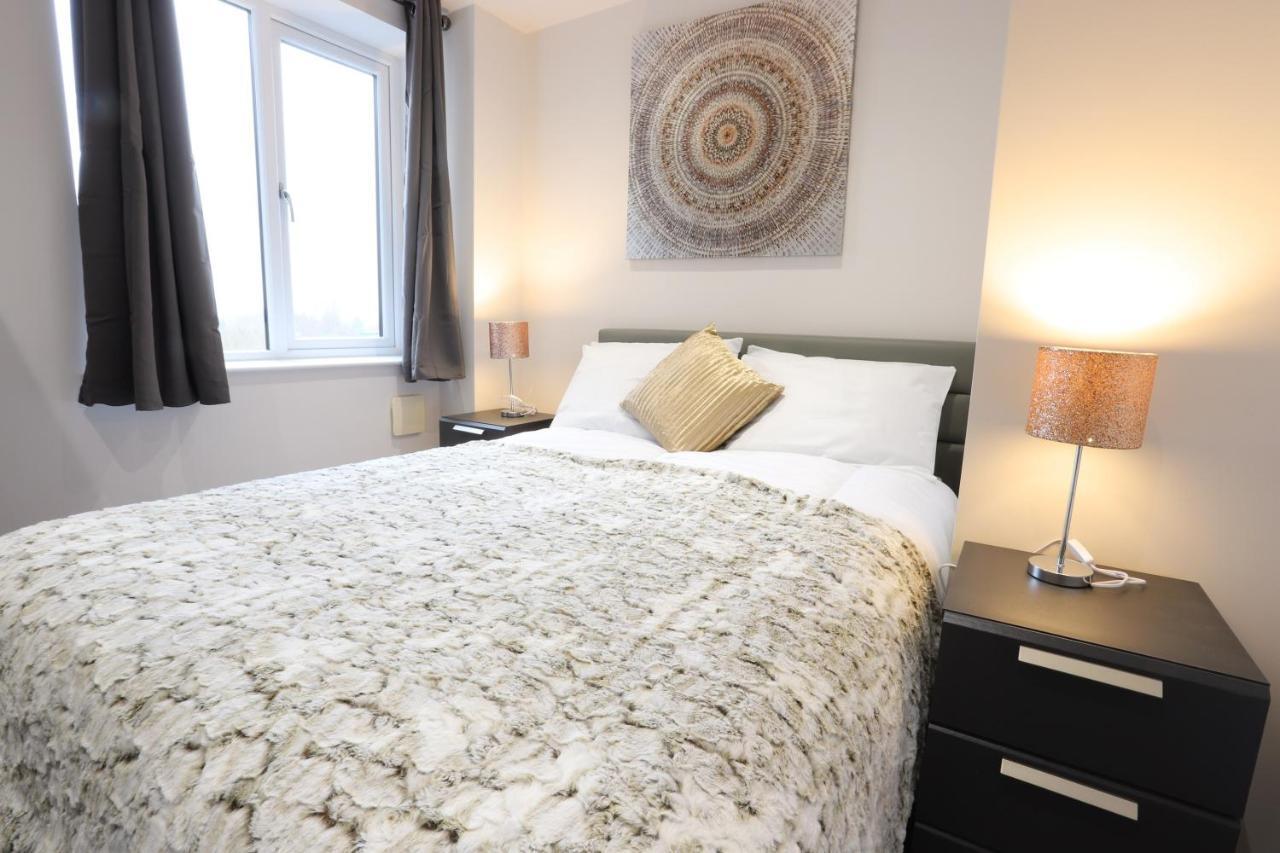 Necairport Interchange Shortstay Homebase Apartment *