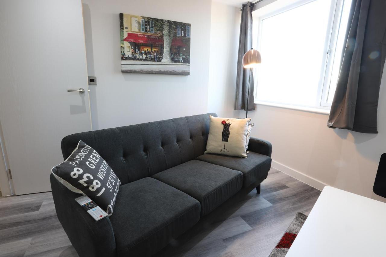 Necairport Interchange Shortstay Homebase Apartment *