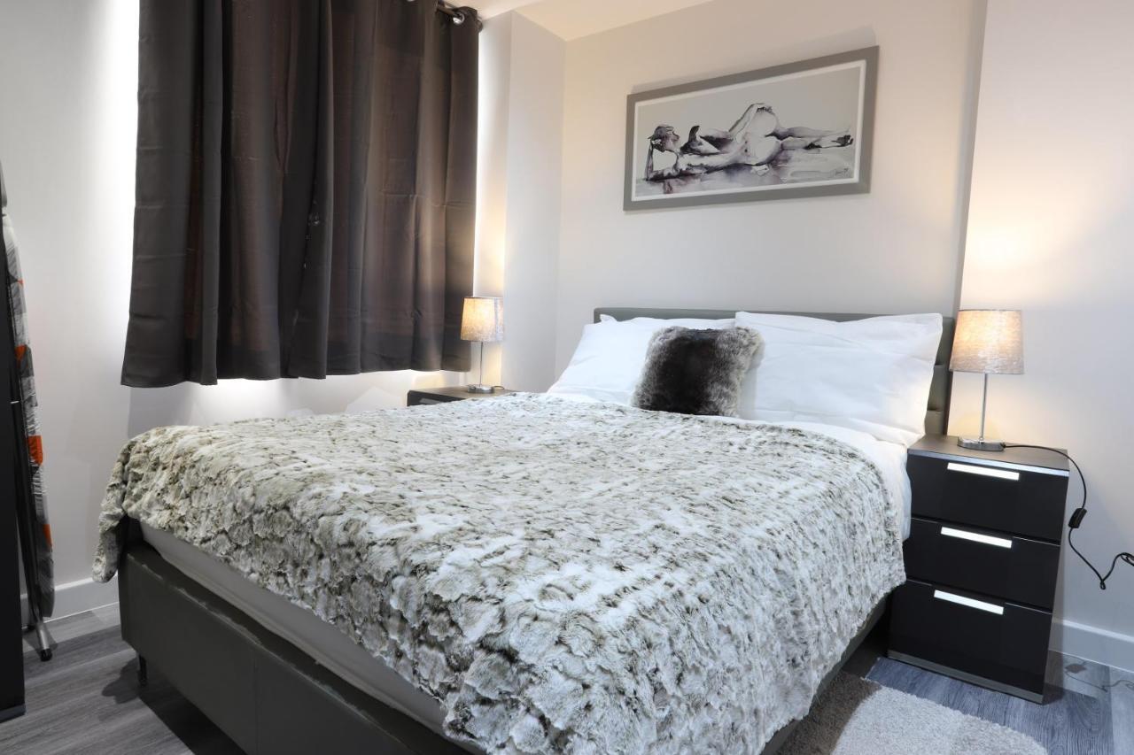 Necairport Interchange Shortstay Homebase Apartment *