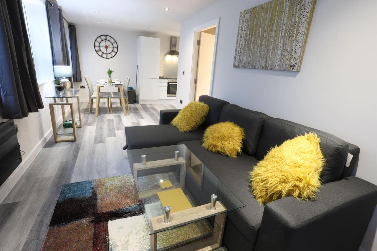 Apartment Necairport Interchange Shortstay Homebase