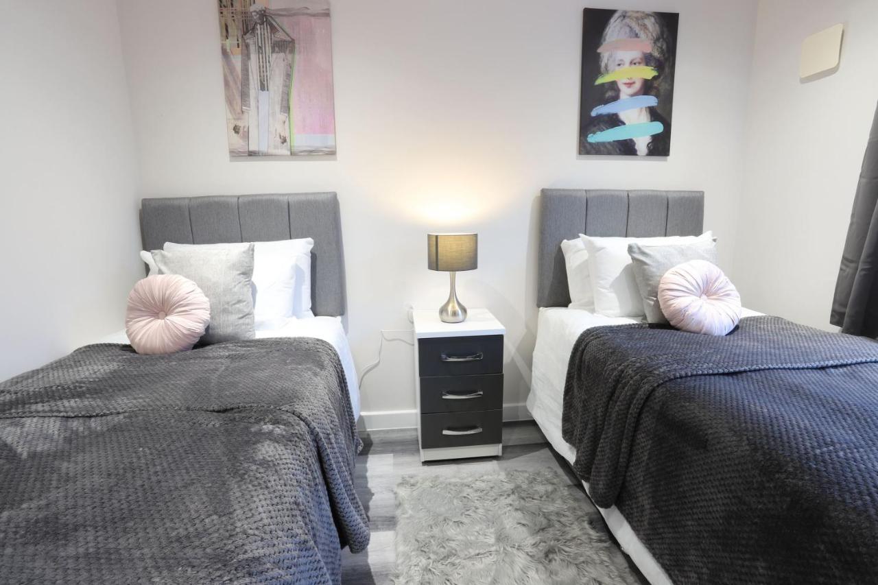 Necairport Interchange Shortstay Homebase * Birmingham