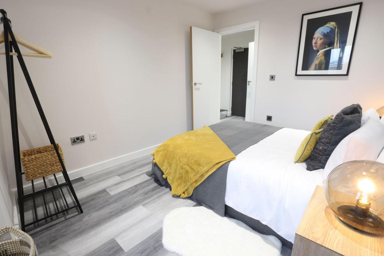 Necairport Interchange Shortstay Homebase Apartment *