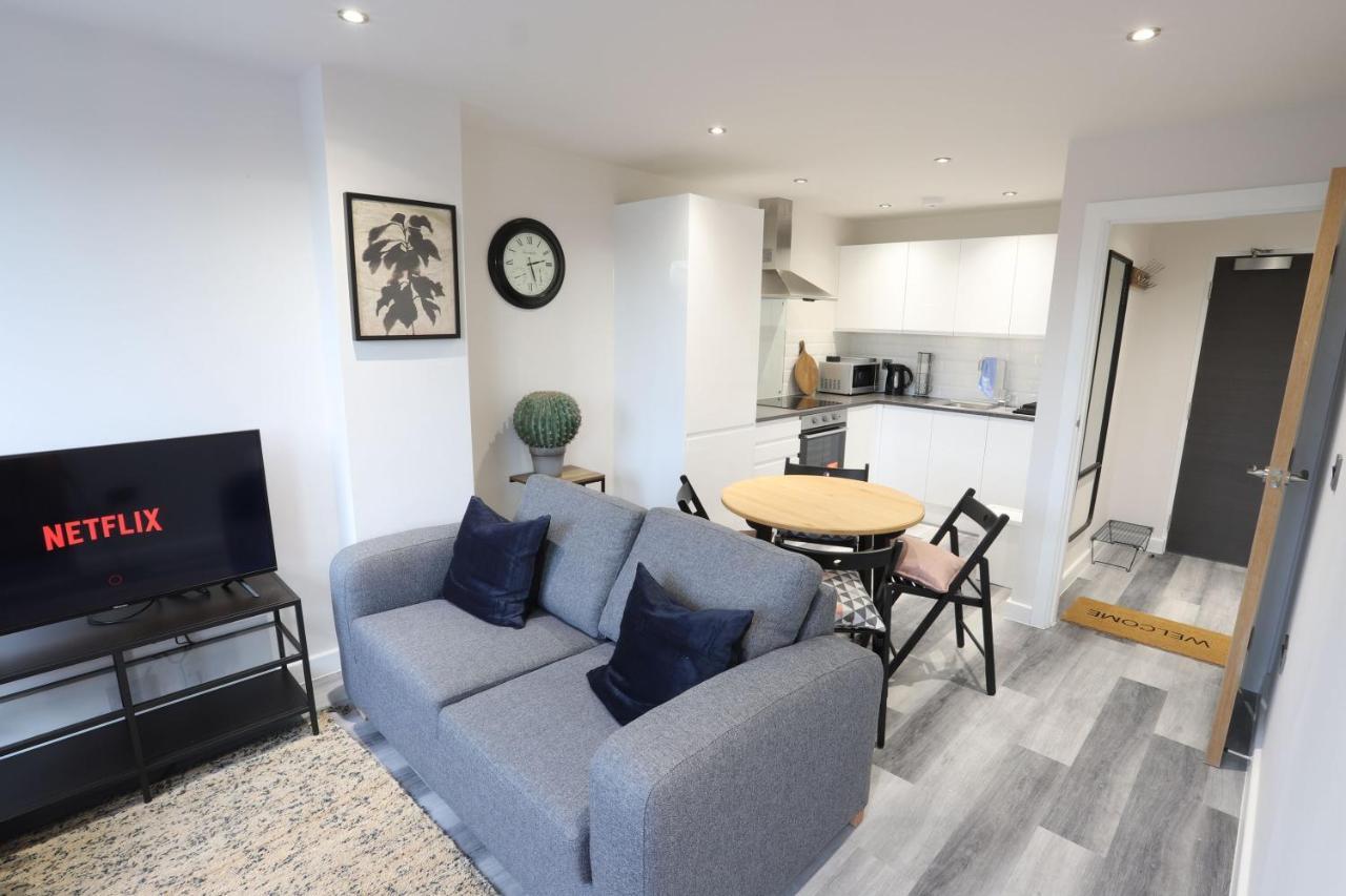 Necairport Interchange Shortstay Homebase Apartment Birmingham