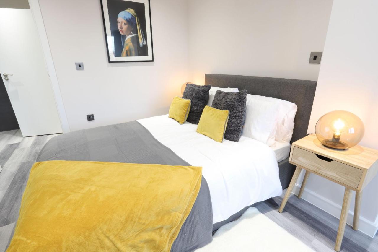 Apartment Necairport Interchange Shortstay Homebase Birmingham