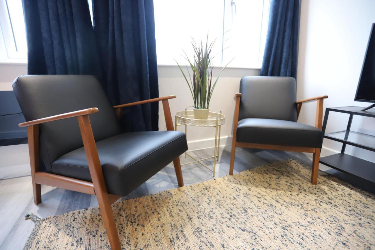 Apartment Necairport Interchange Shortstay Homebase *