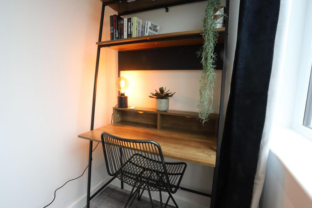 Apartment Necairport Interchange Shortstay Homebase *