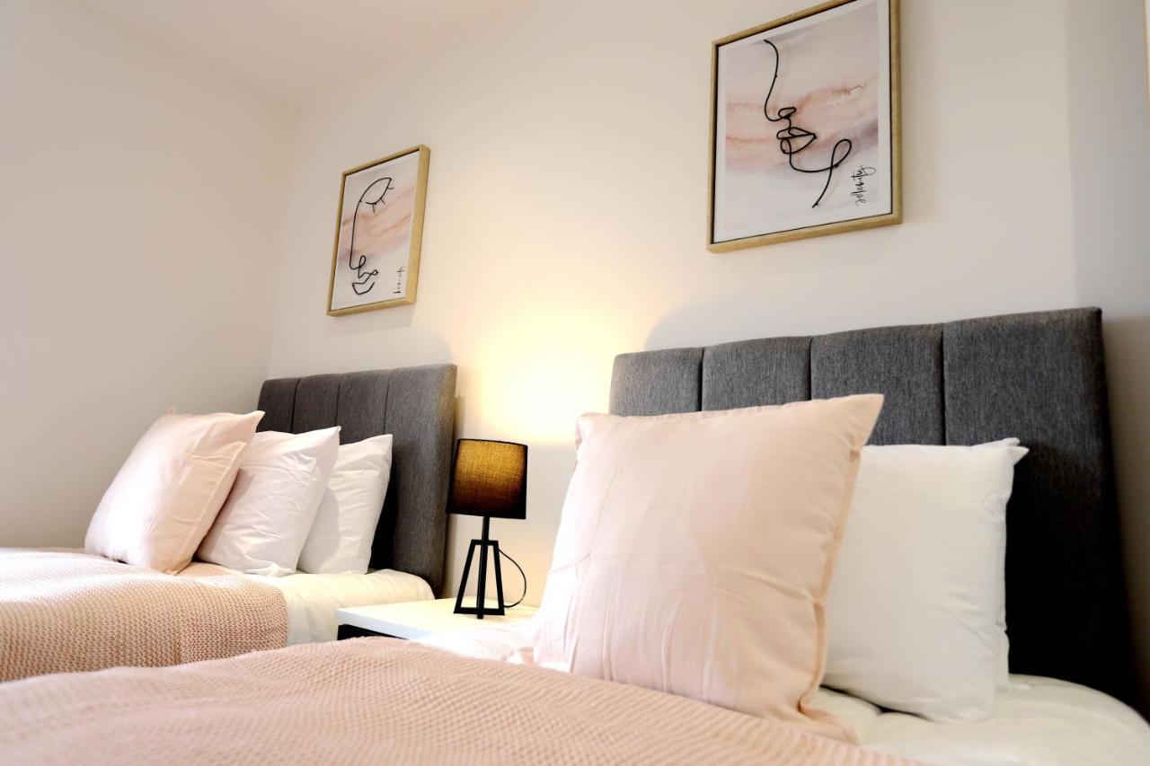 Necairport Interchange Shortstay Homebase Birmingham
