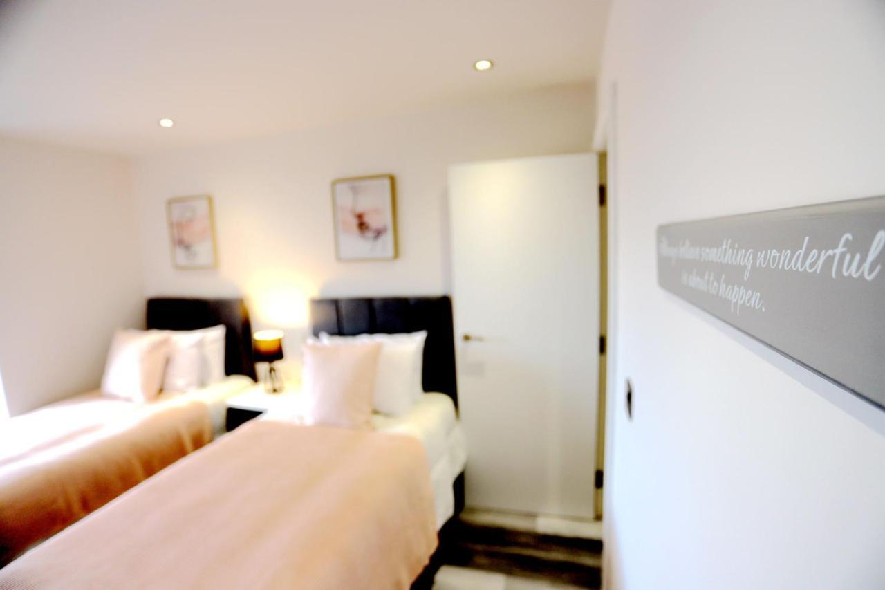 Apartment Necairport Interchange Shortstay Homebase Birmingham