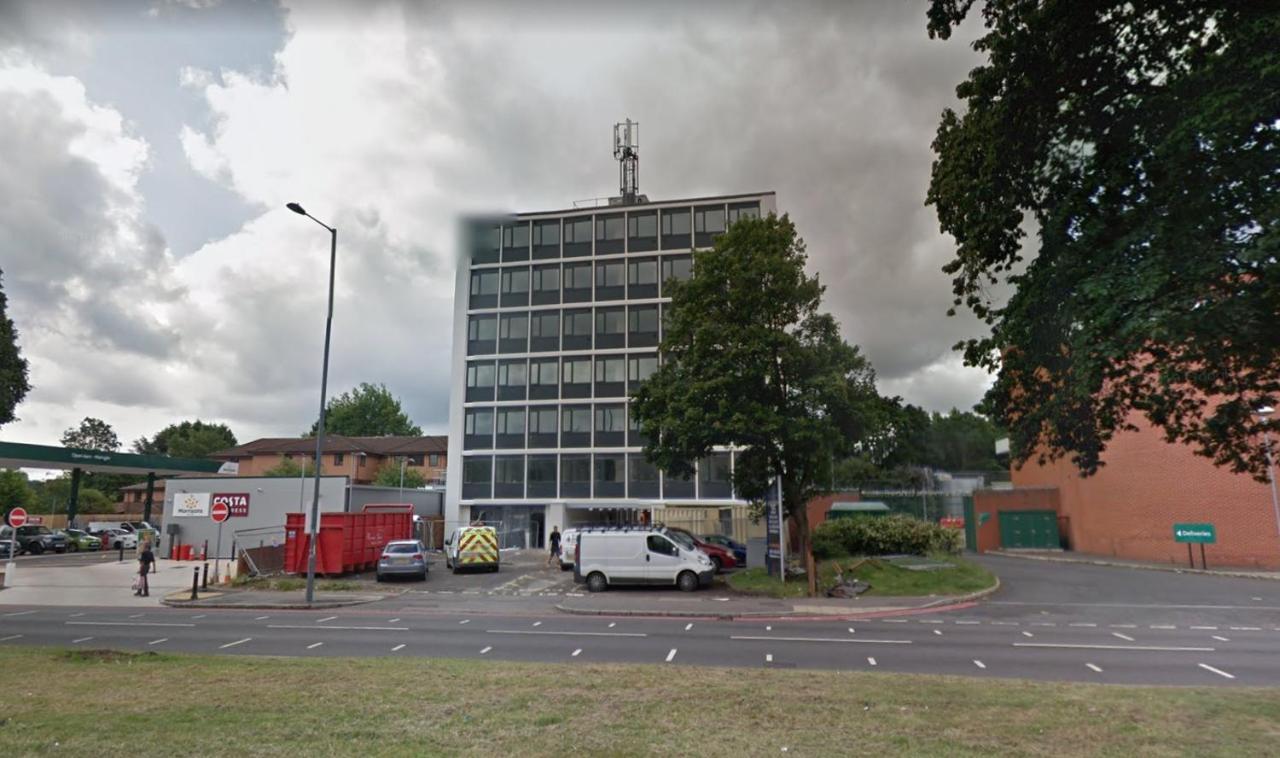Necairport Interchange Shortstay Homebase Apartment